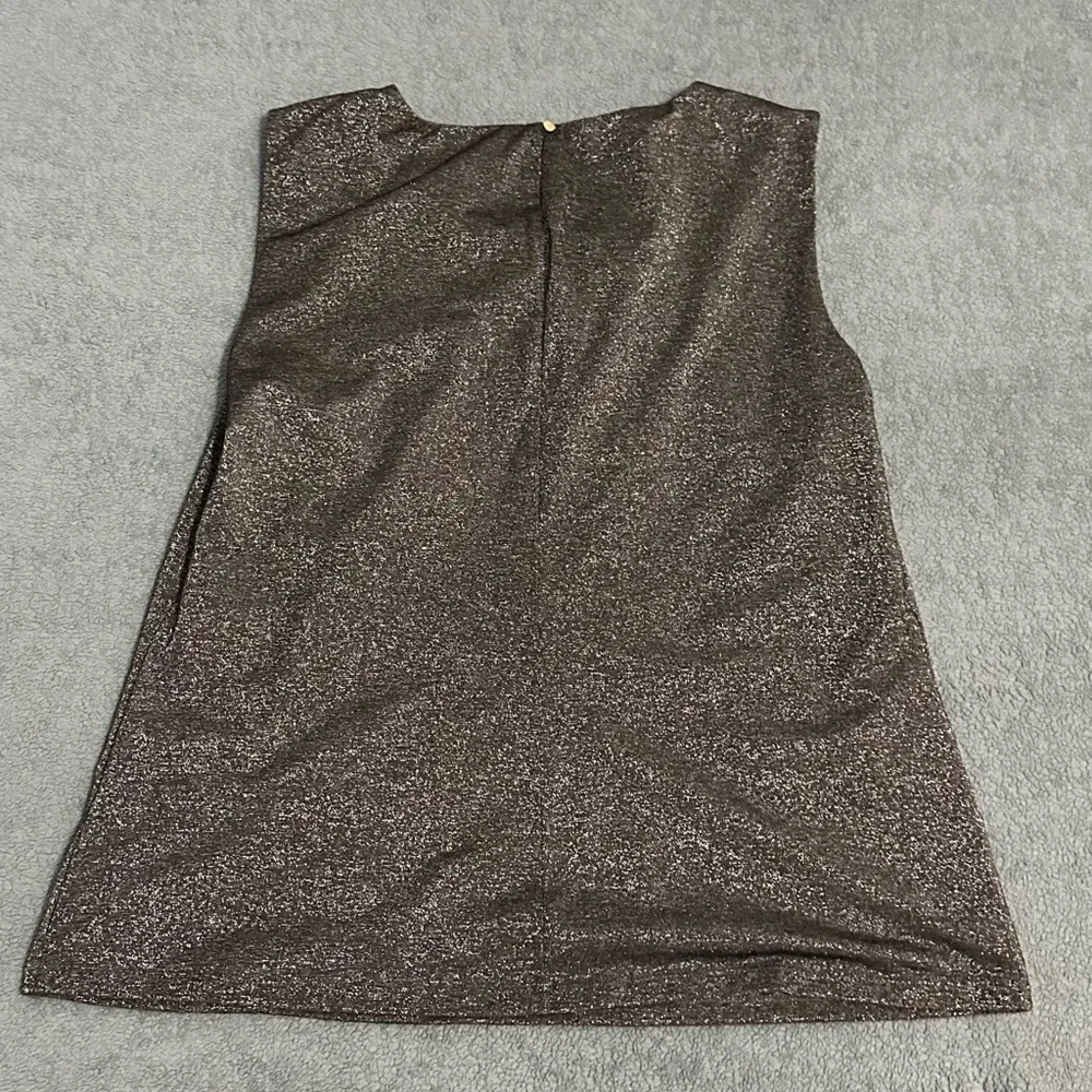 Top - Picture 2 of 5